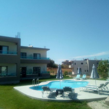 Efrilias Studios & Apartments Kíssamos Dış mekan fotoğraf