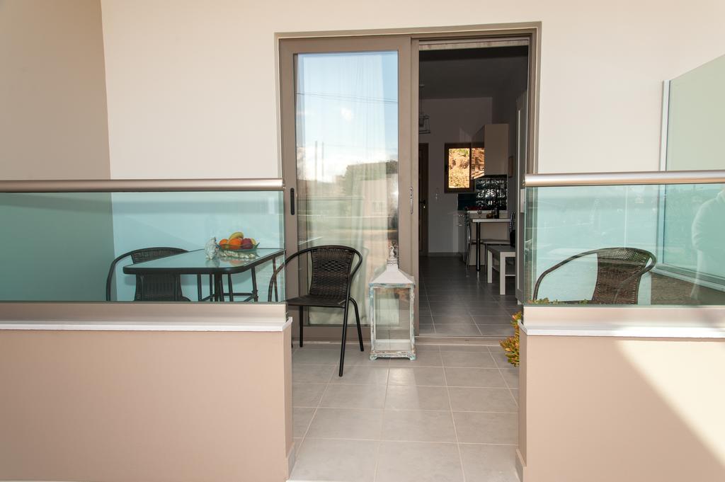 Efrilias Studios & Apartments Kíssamos Dış mekan fotoğraf
